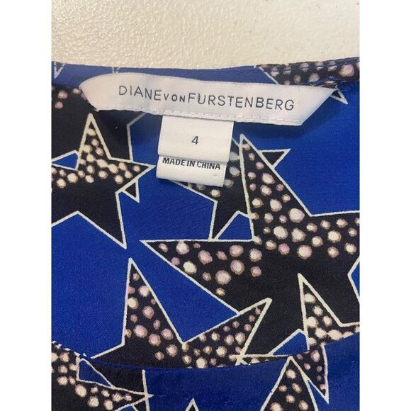 Diane Von Furstenberg DVF 100% silk Blue Star Print Blouse Size 4 - Picture 6 of 6